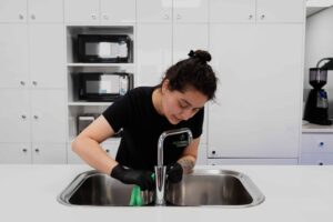 Sink and Tap Cleaning